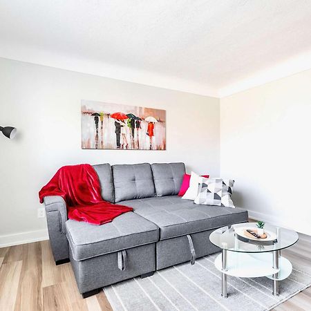 Modern Apartment In Corktown Hamilton Sleeps 4 Kültér fotó