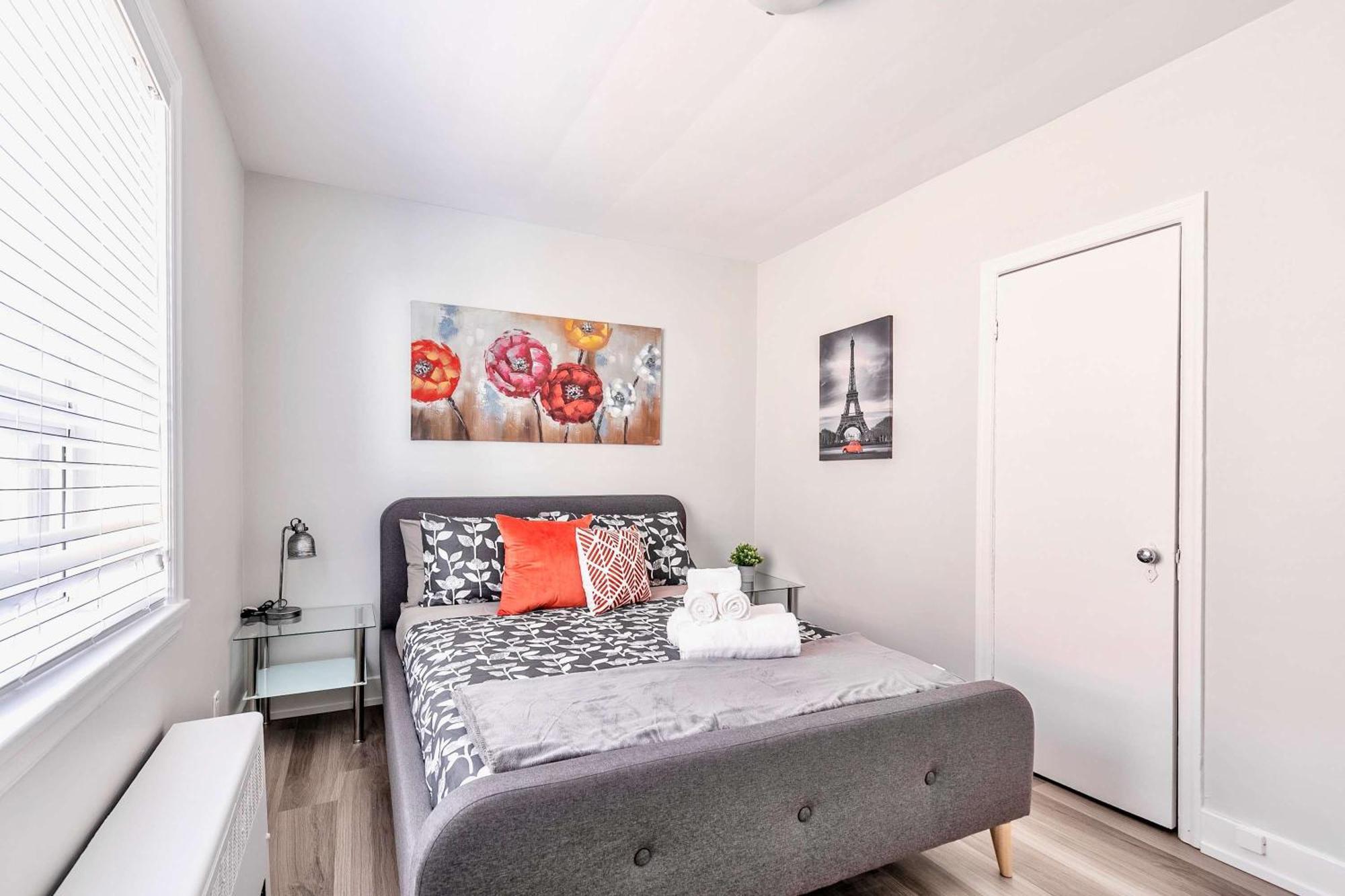 Modern Apartment In Corktown Hamilton Sleeps 4 Kültér fotó